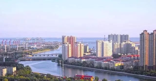 秦皇岛，致尊敬的听众朋友们